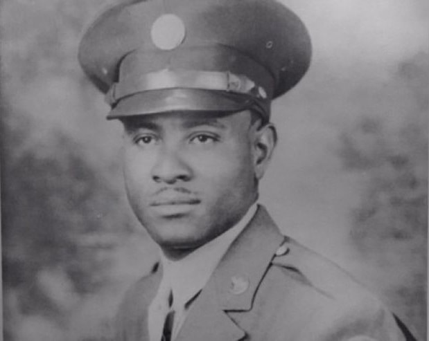 Richard Arvin Overton in uniform