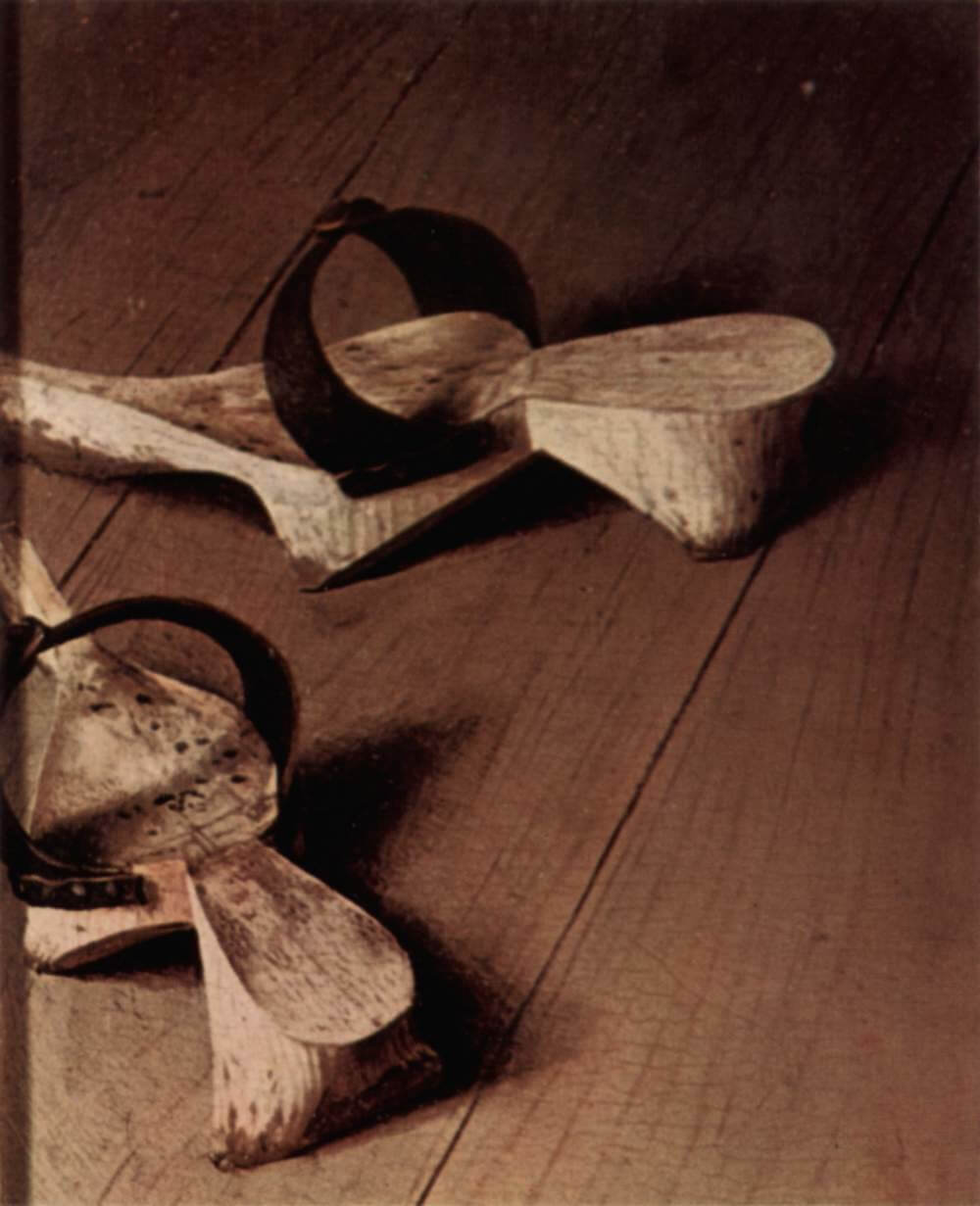 White leather sandals painted by Jan van Eyck