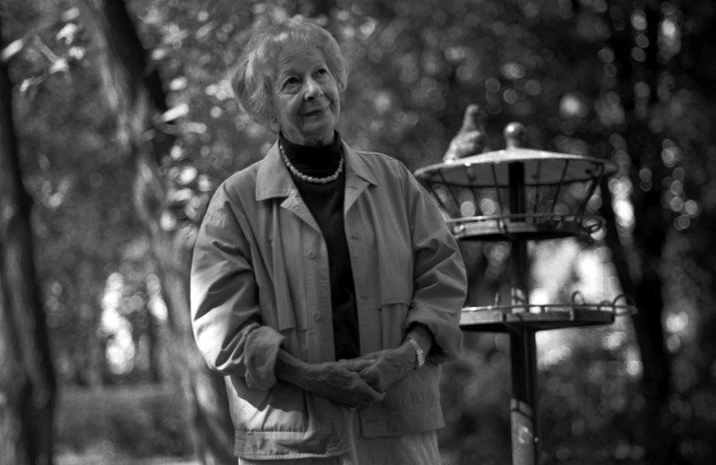 Wislawa Szymborska in a garden