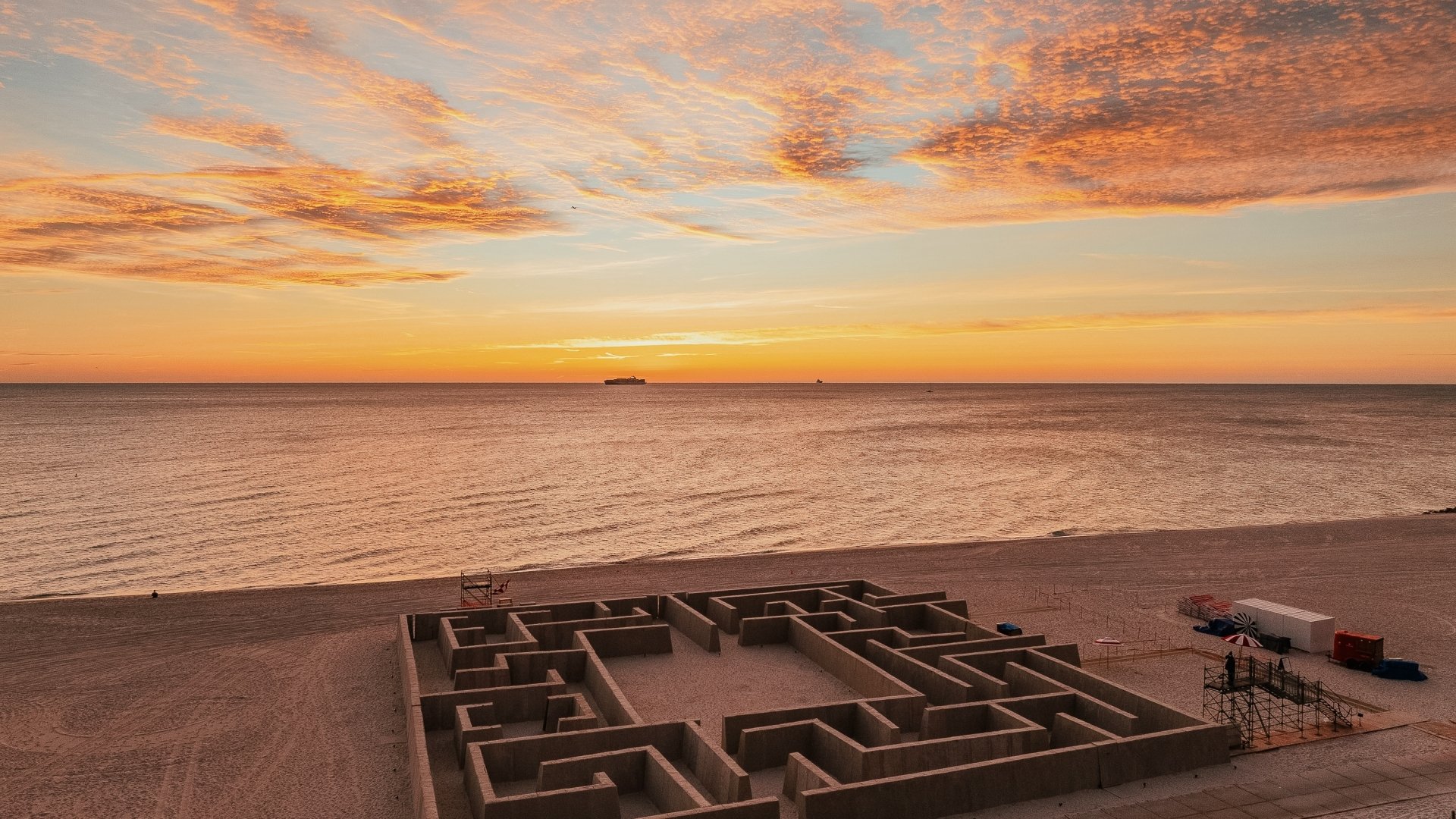 Art Maz on the beach at Faena