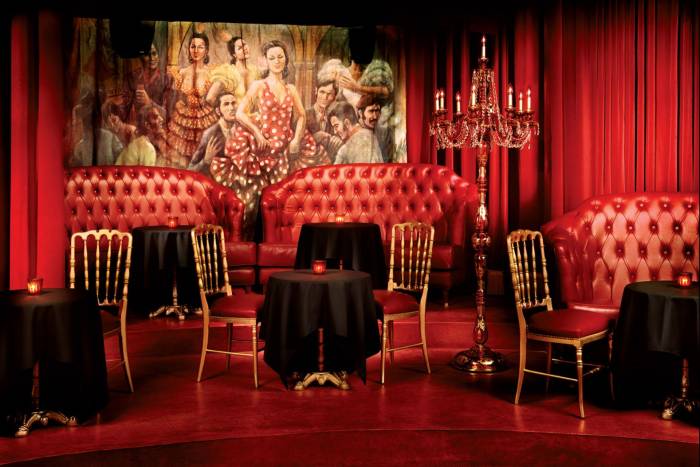 el cabaret leather bench seating