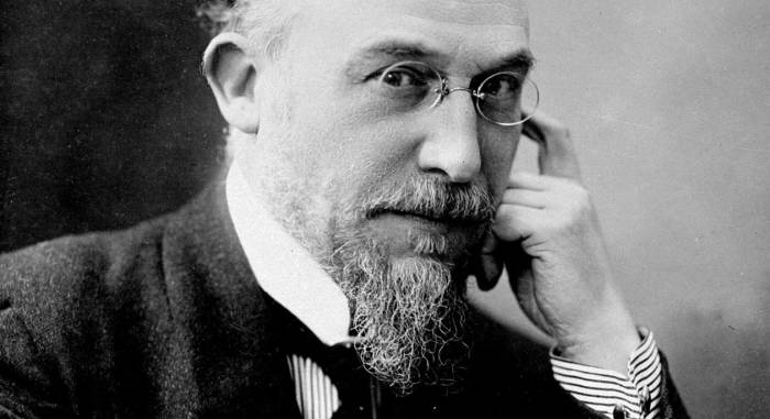 Black and white portrait of Erik Satie 