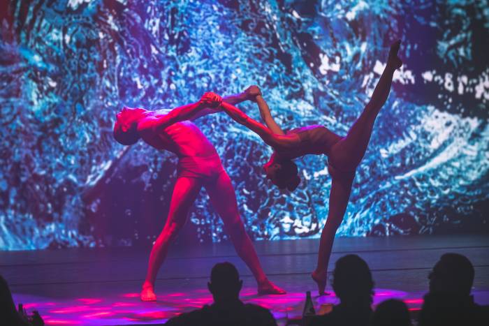 Tryst Cabaret Acrobatic Couple