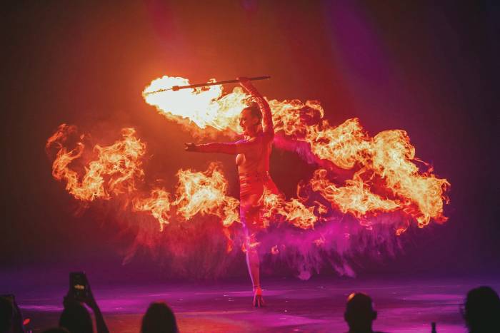 Tryst Show Performer