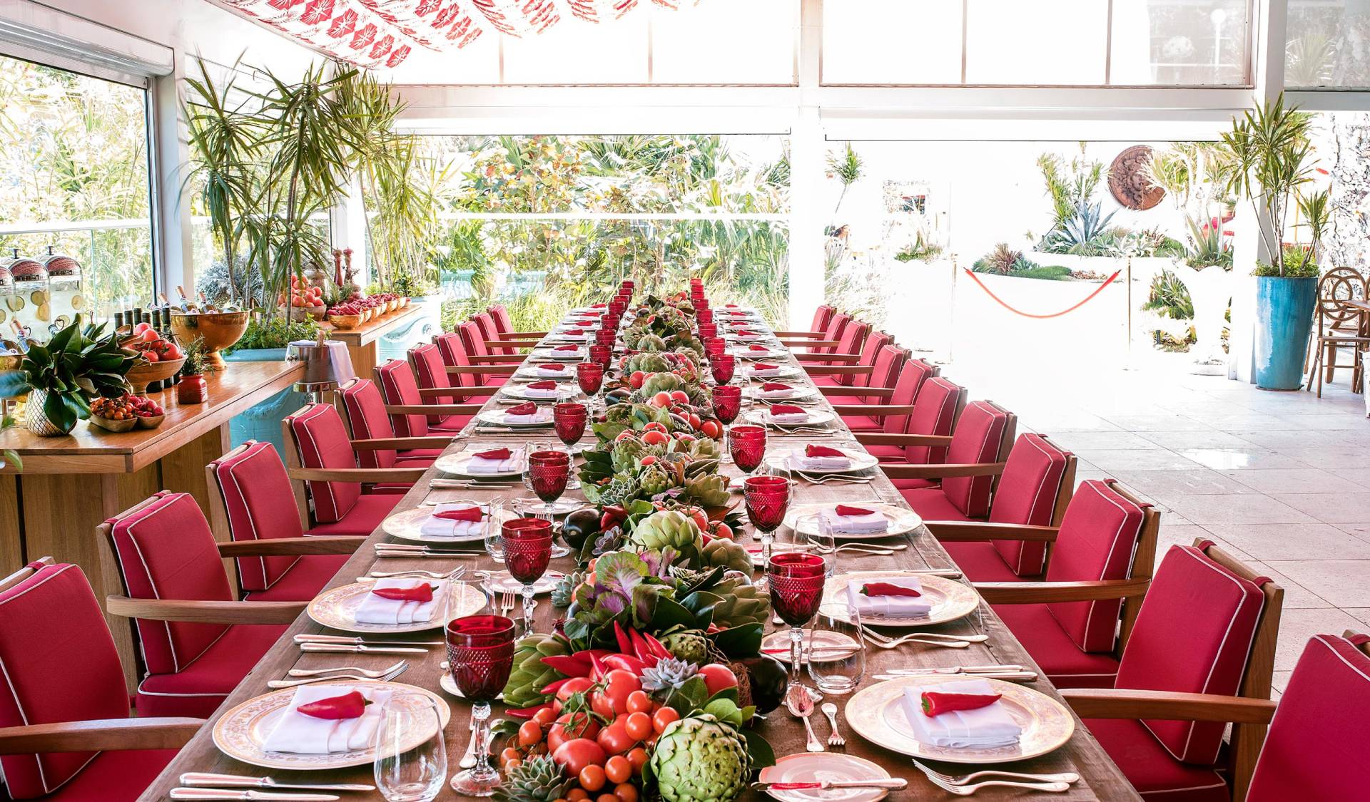 Outdoor dinner event tablescape