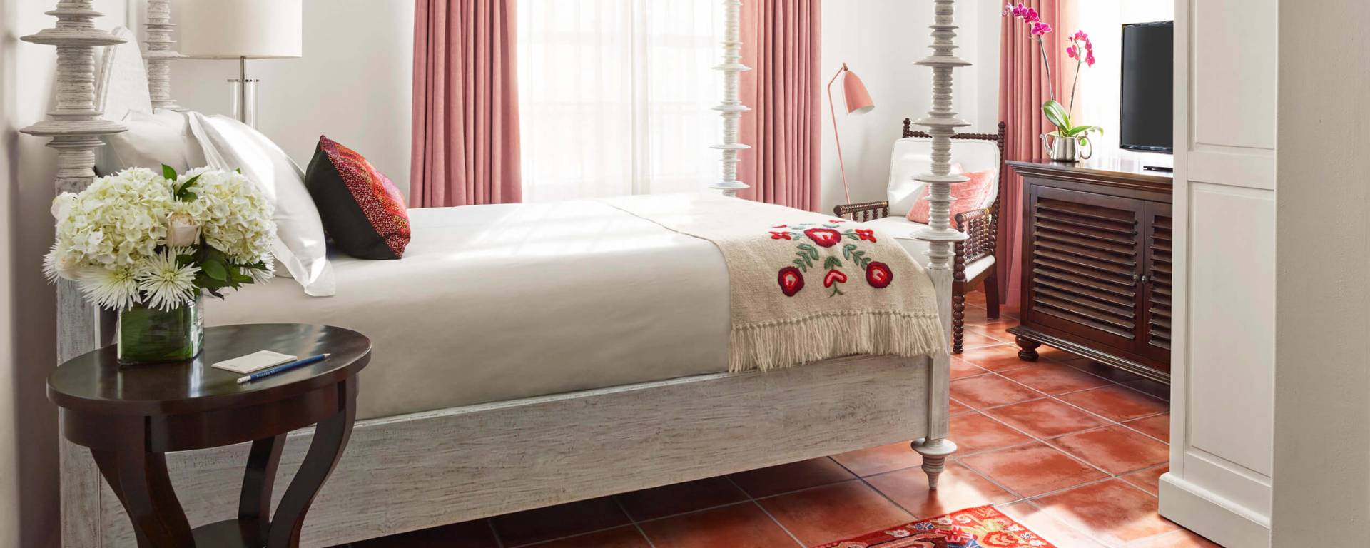 view of bedroom at casa faena