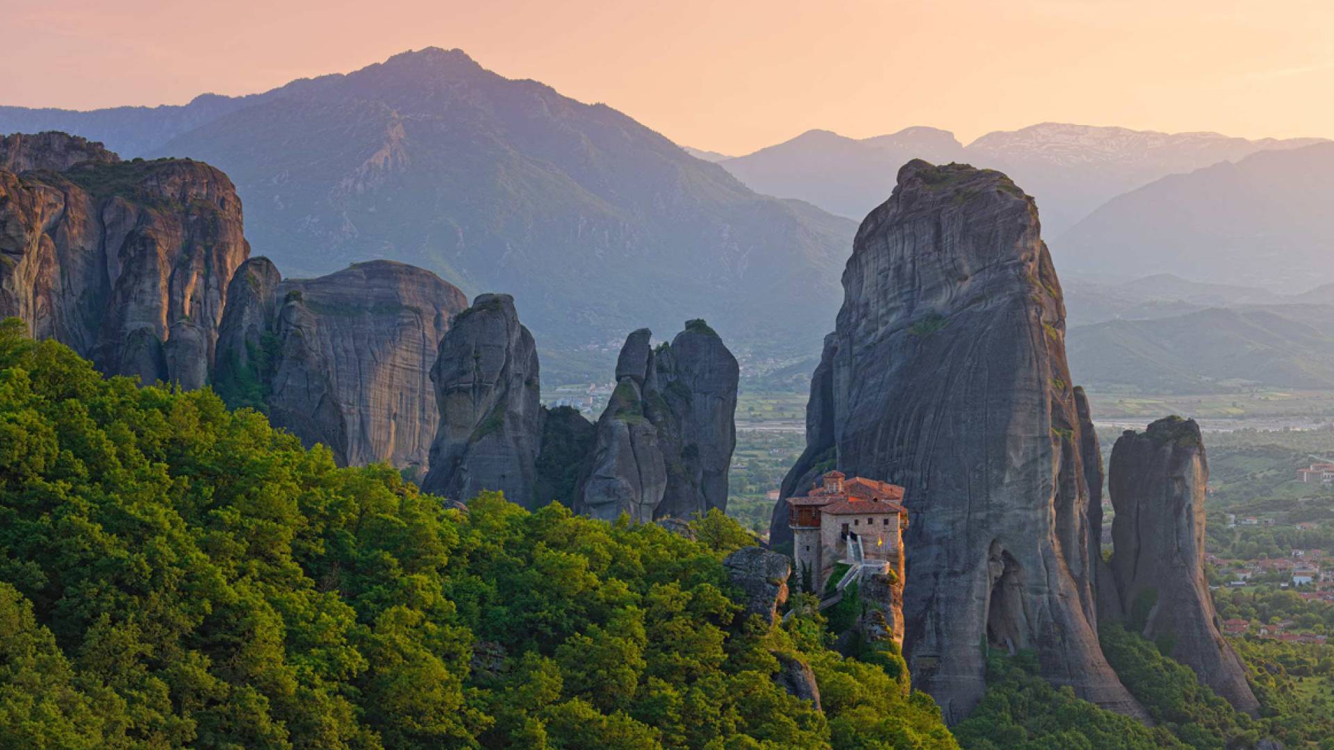Monasteries in the sky of Meteora