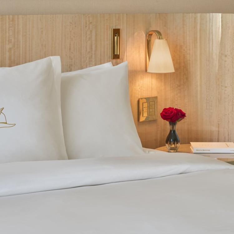 FAENA NEW YORK - High Line Park Junior Suite - Headboard Detail