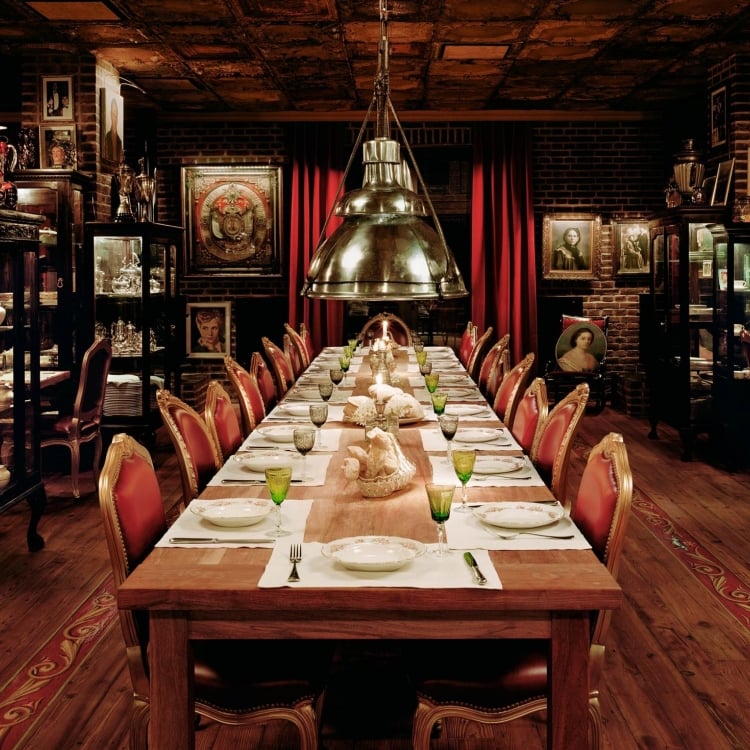 interior of restaurant el mercado