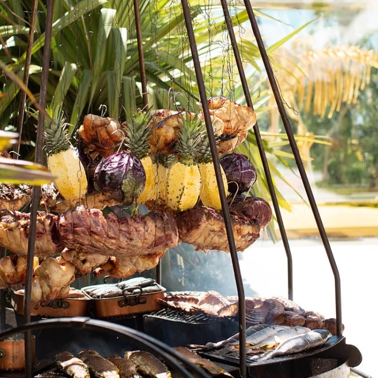 los fuegos meat and pineapples roasting