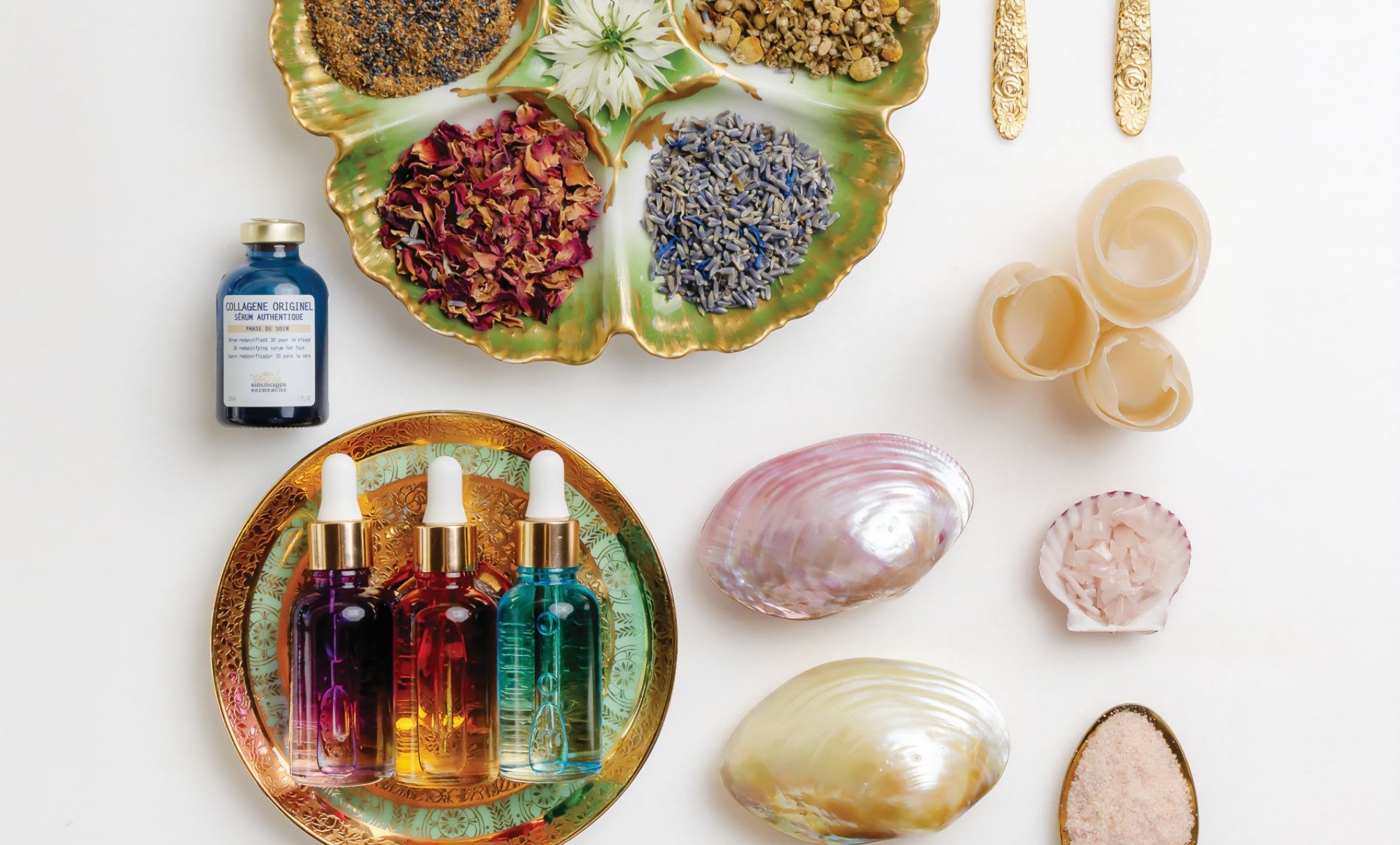 Spa products and sea shells