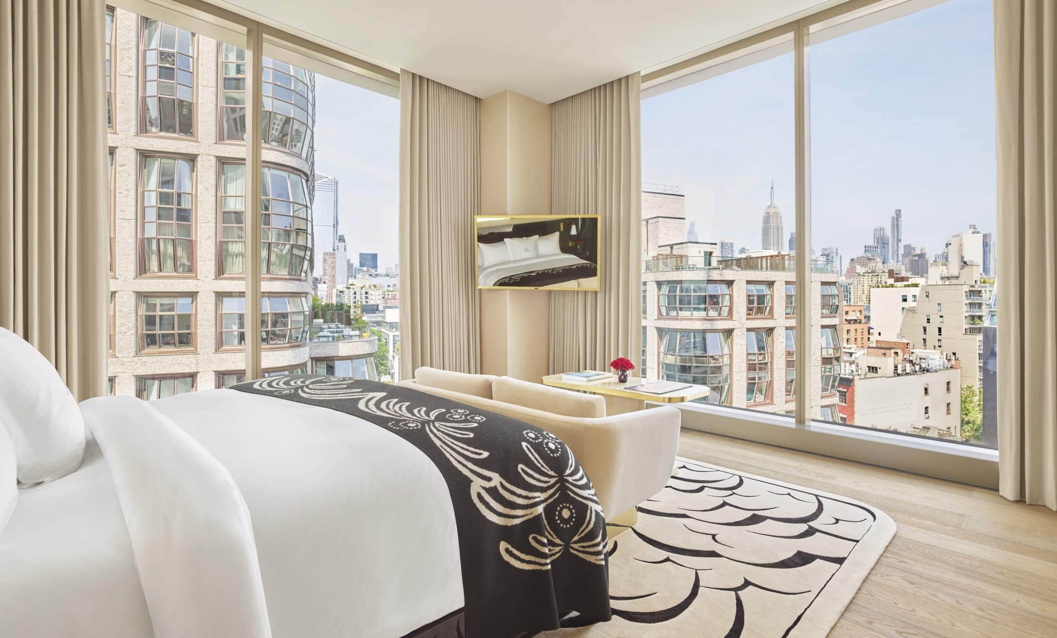 Faena New York - Signature Corner King Room