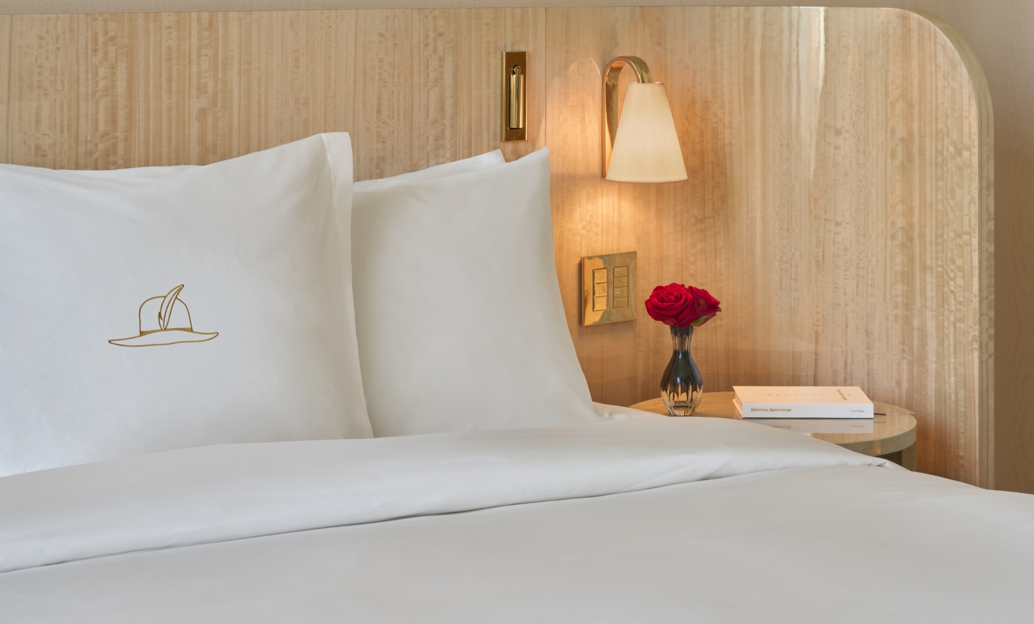 FAENA NEW YORK - High Line Park Junior Suite - Headboard Detail