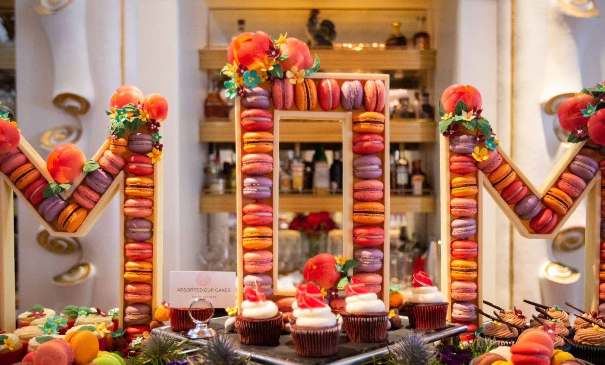 Macaron display spelling the word Mom