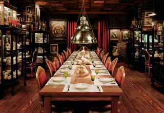 interior of restaurant el mercado
