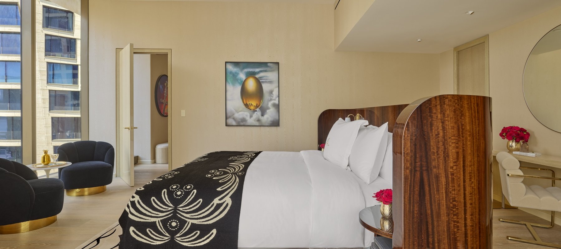 Hudson Signature One Bedroom Suite Bed Chair by Nikolas Koenig