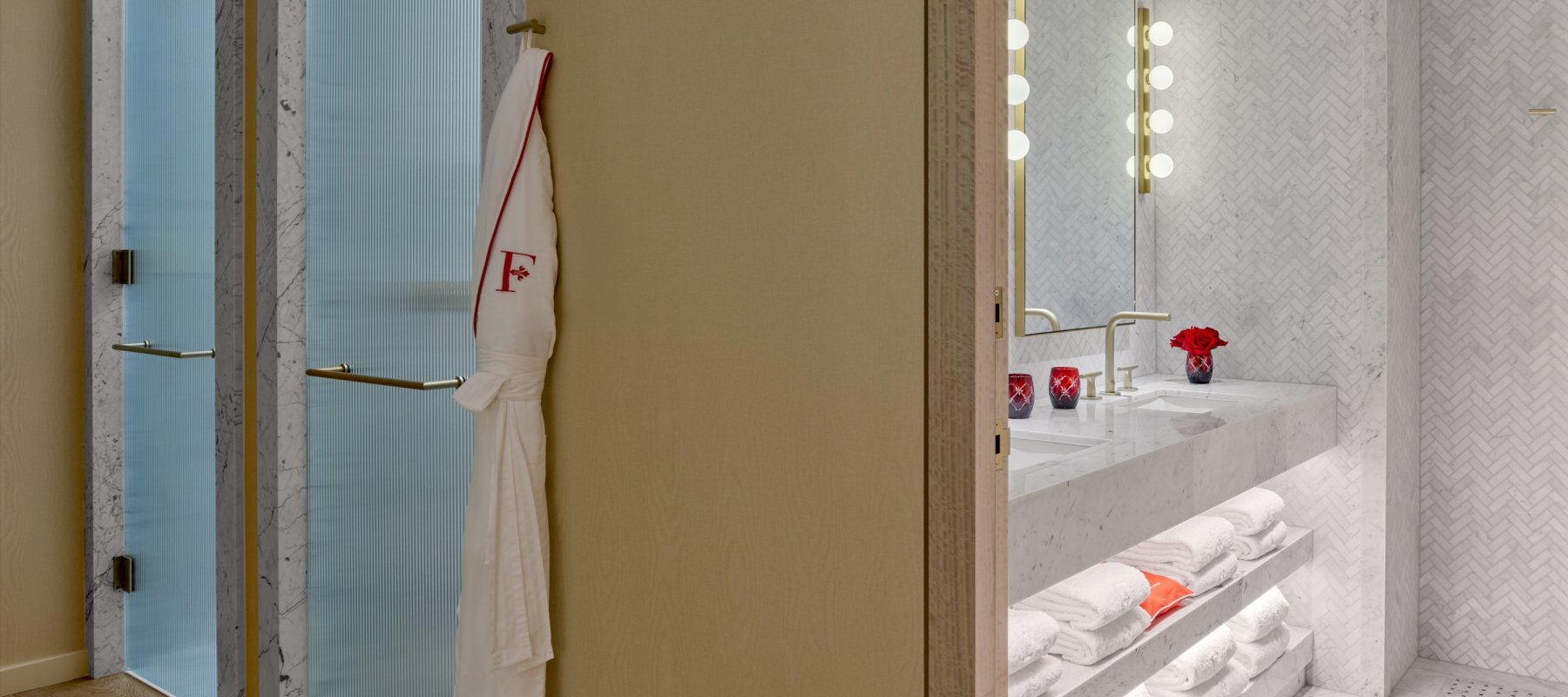 Classic King Bathroom