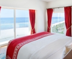 hotel bedroom overlooking miami beach