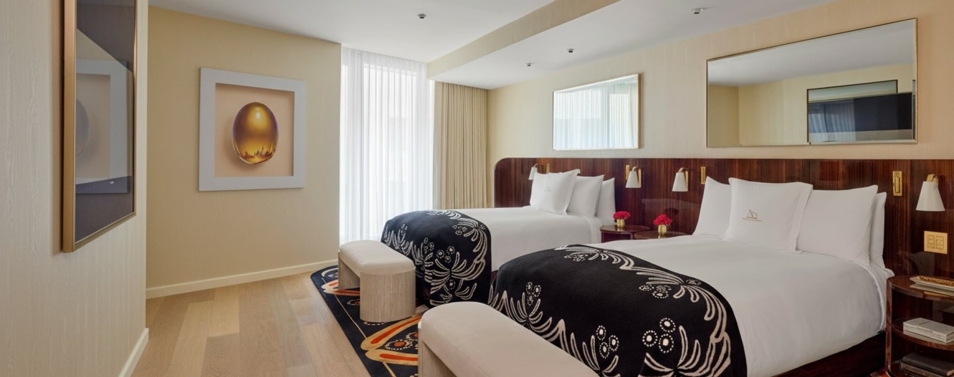 Rose Two-Bedroom Suite thumbnail 6