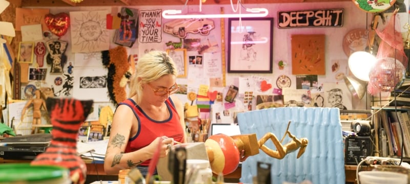 Kelly Breez working in her studio