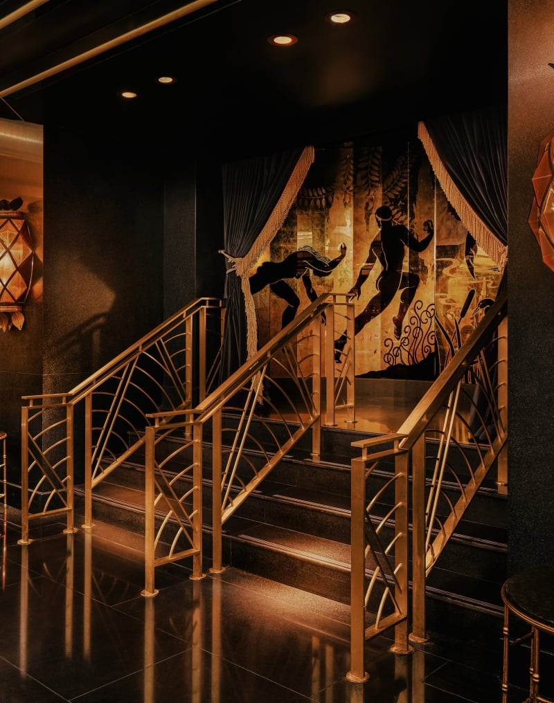 Saxony Bar Entrance Lightroom