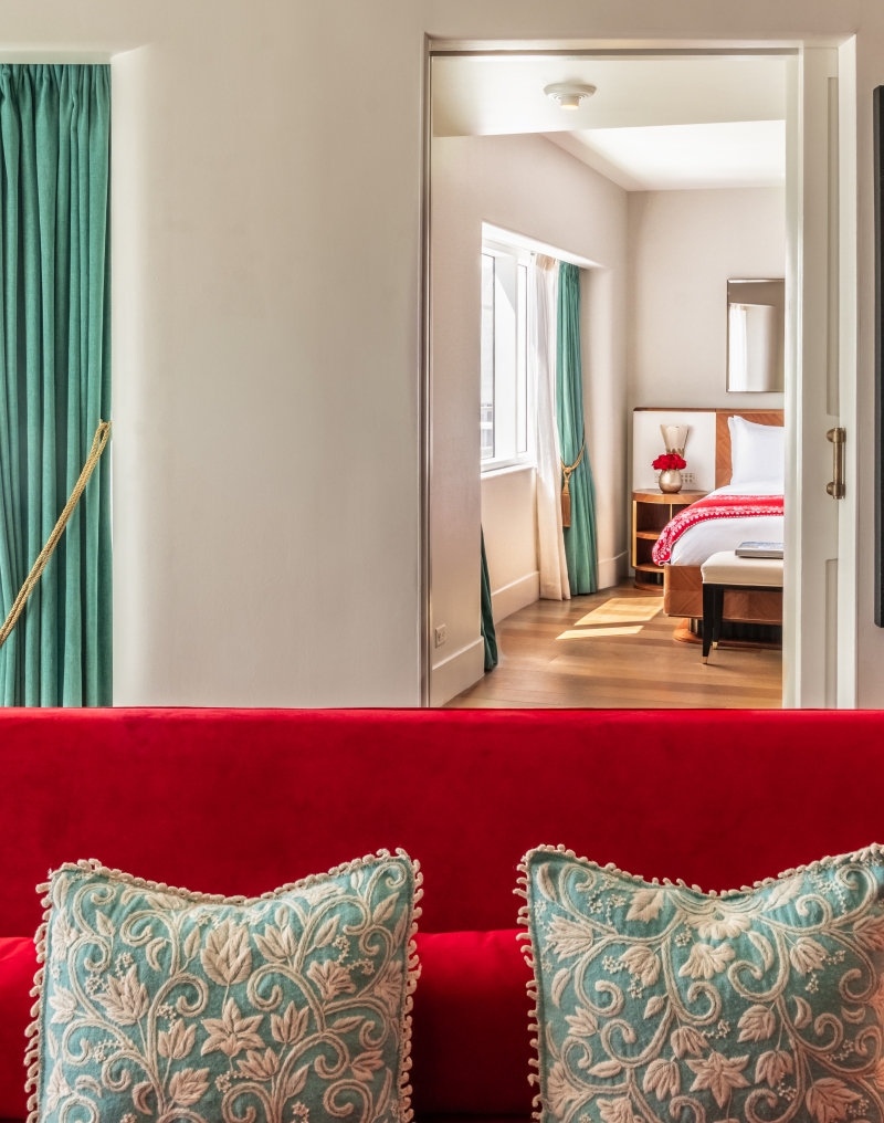 Ocean View Suite - Living 3