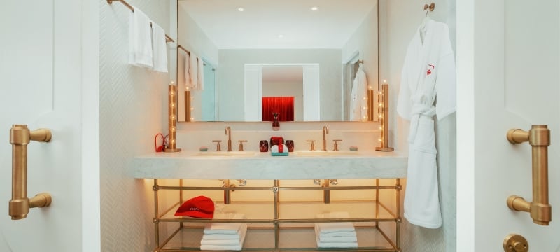 Bay View Twin Twin Restroom