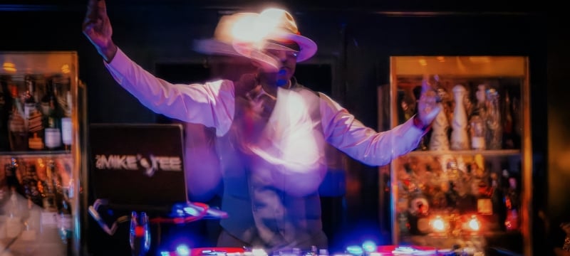 Saxony Bar Dj 