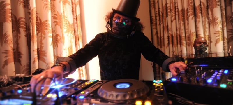 Live DJ Sets, The Living Room 