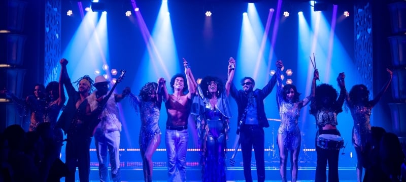 Retro Performance at Faena Theater