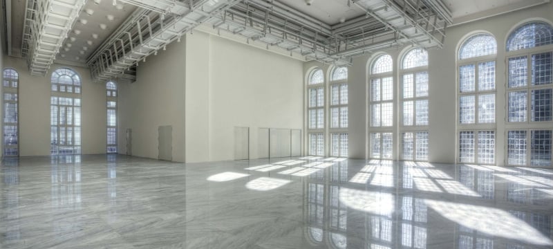 Empty Gallery